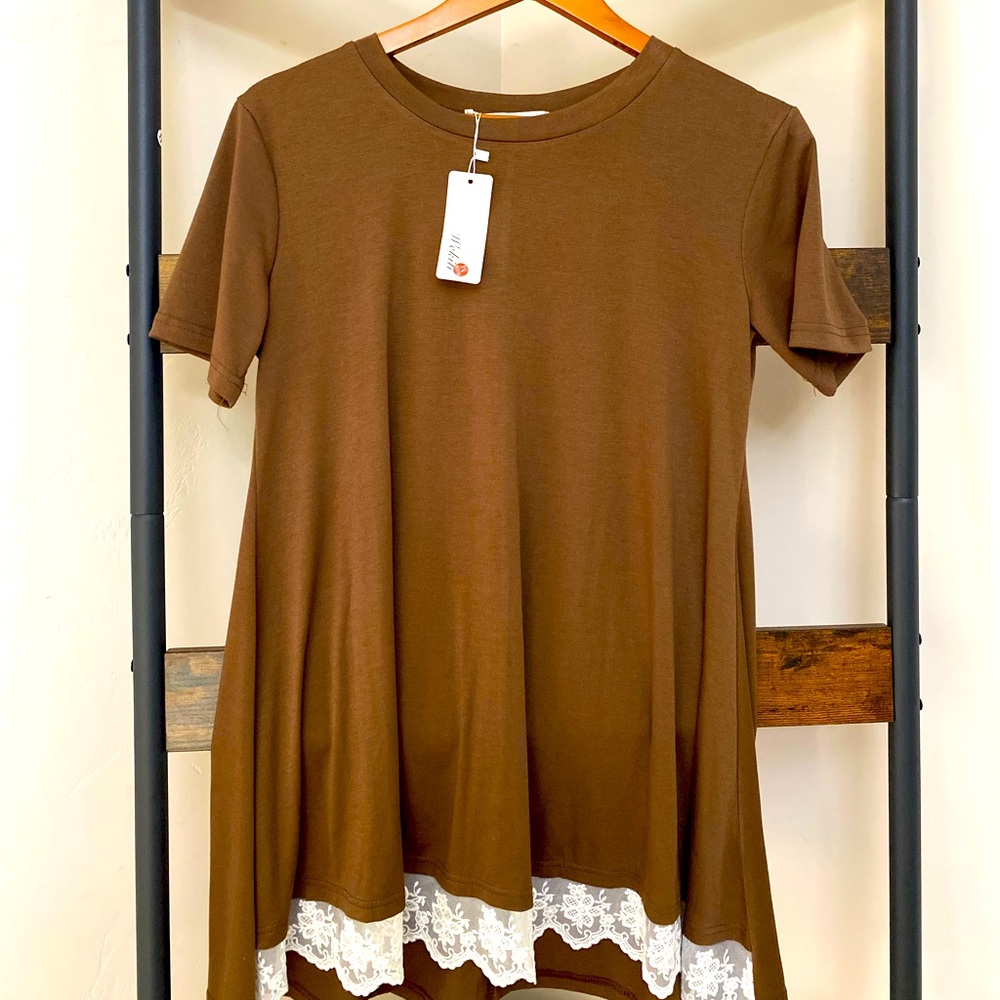 Brown short sleeve with lace detail at the bottom